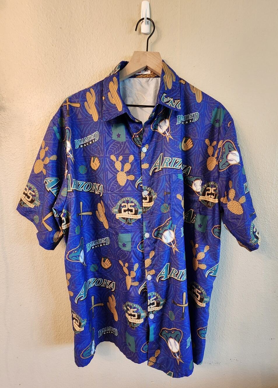 Arizona Diamondbacks 25th Anniversary Button up Mens SZ XL